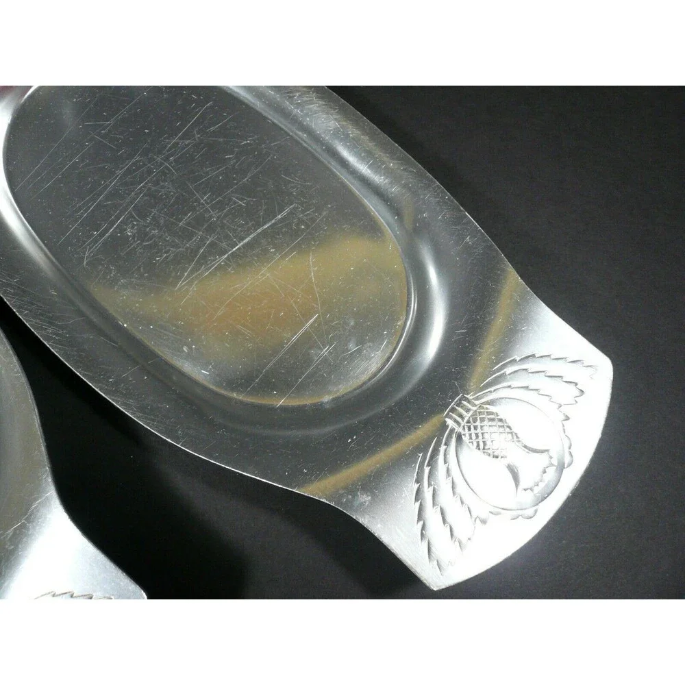 2 Vintage Kensington Aluminum Tray Sizzler Thistle Design on Ends 13.5